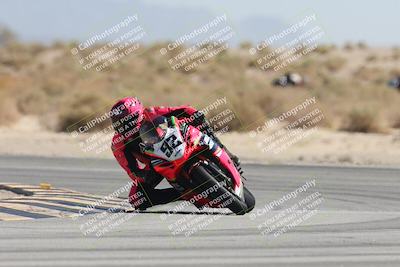 media/Oct-04-2025-CVMA (Sat) [[408bcdd6e4]]/Race 4-Formula Middleweight (Holeshot)/